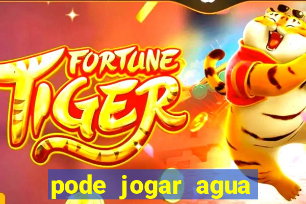 pode jogar agua fervente na pia