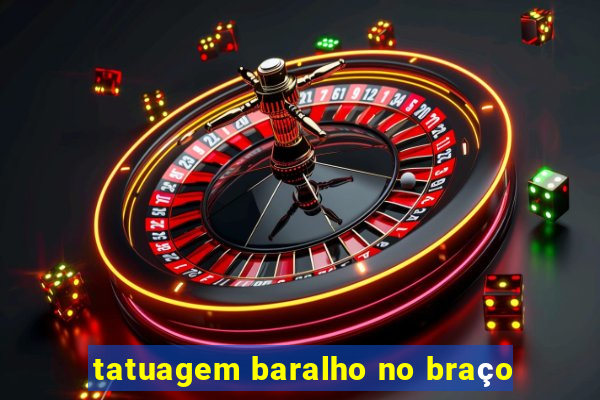 tatuagem baralho no braço